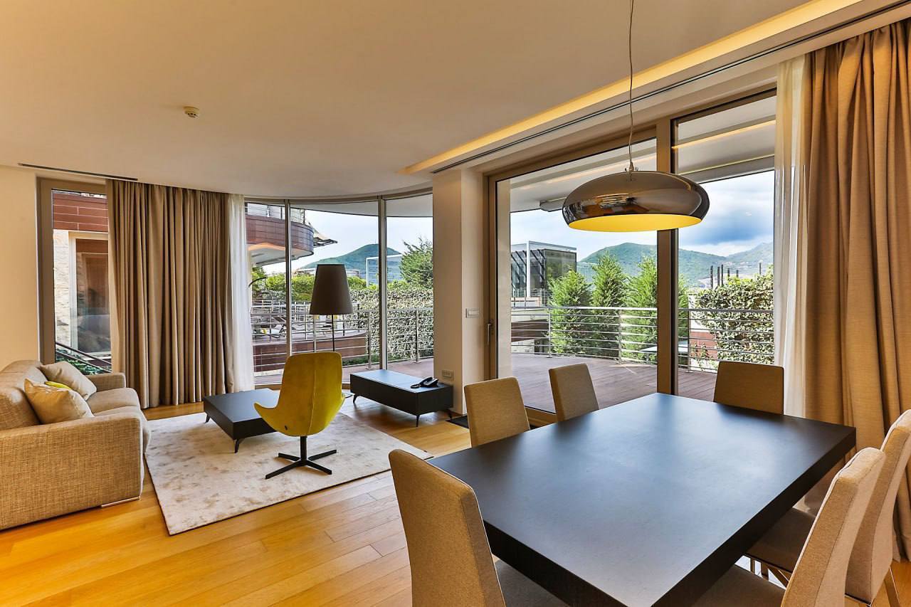 Продажа просторных апартаментов с двумя спальнями в Dukley Gardens