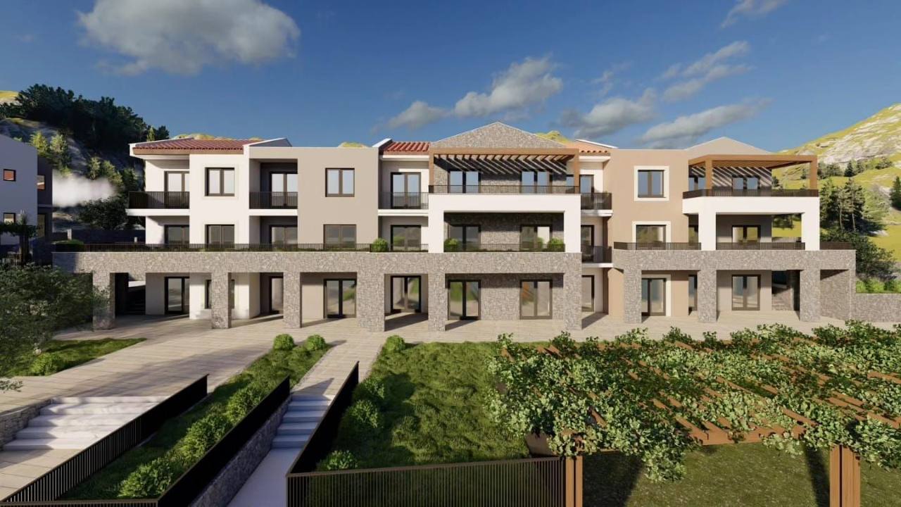 Продажа квартиры с тремя спальнями в новом комплексе
