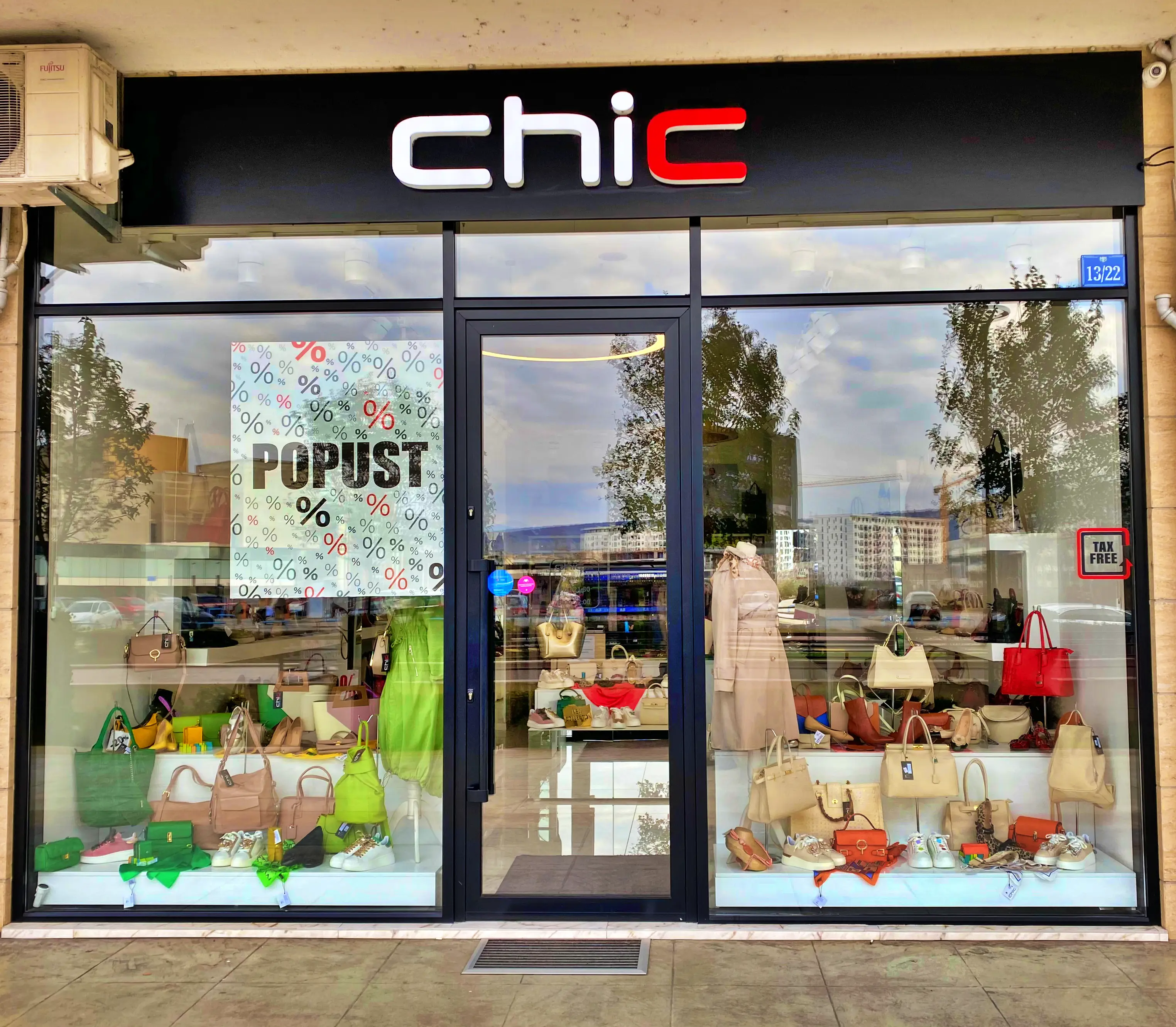 CHIC